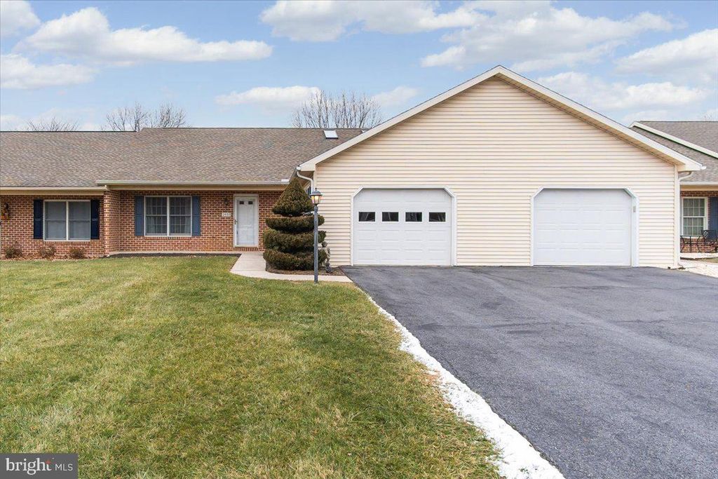 Photo of 3459 Glen Eagles Drive, CHAMBERSBURG, PA 17202 (MLS # PAFL2031922)