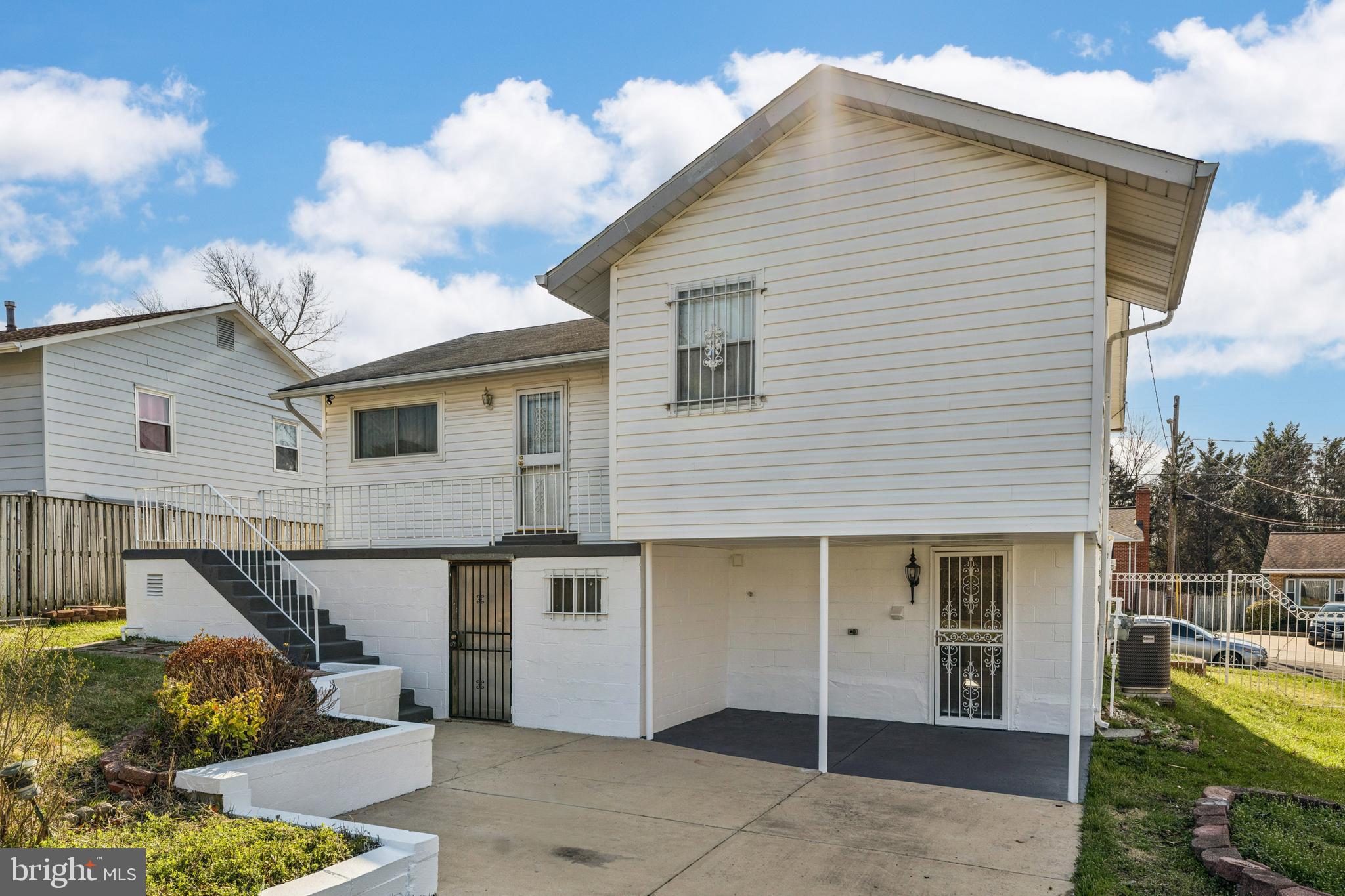 GLENARDEN WOODS - Residential