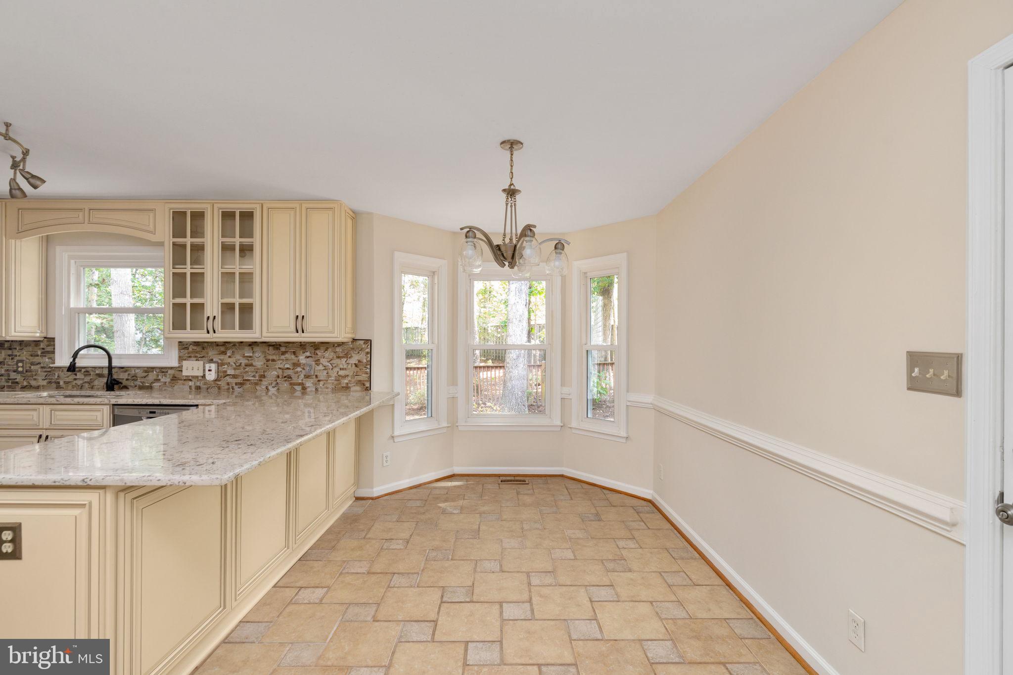 LEE'S HILL - Residential