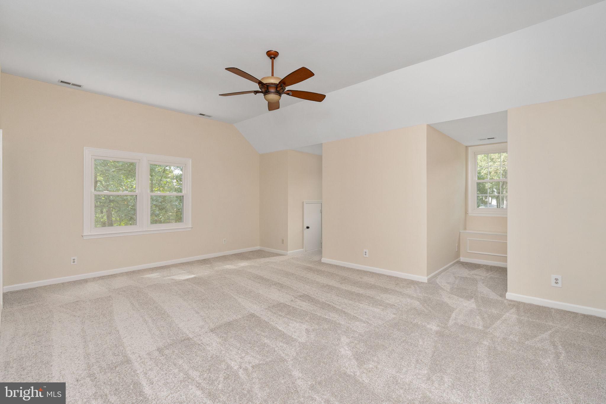 LEE'S HILL - Residential