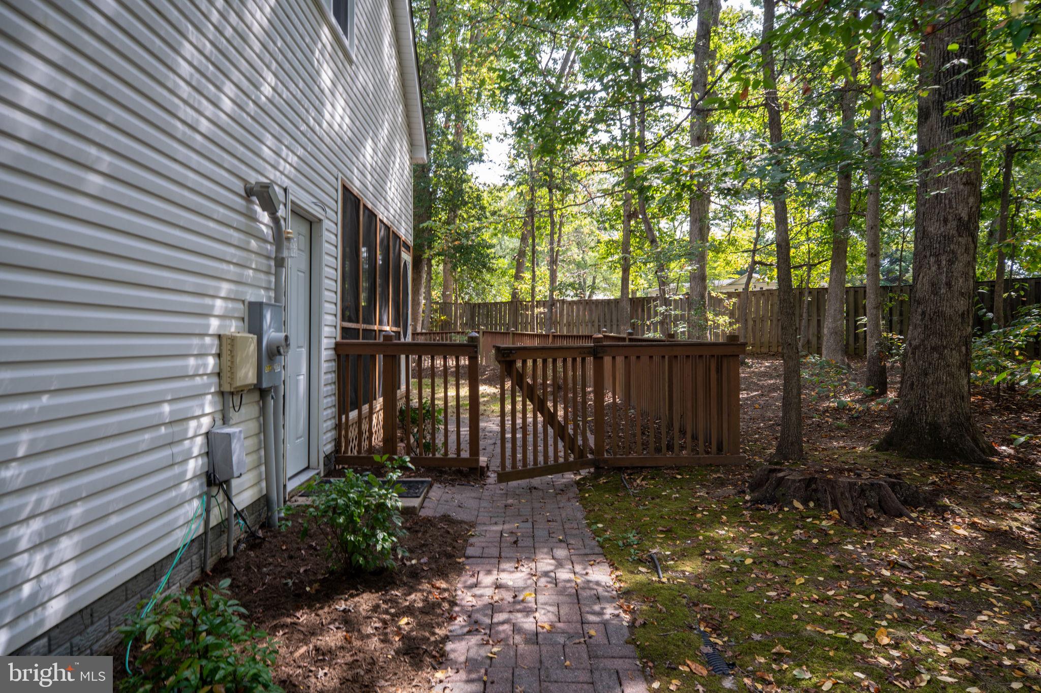 LEE'S HILL - Residential