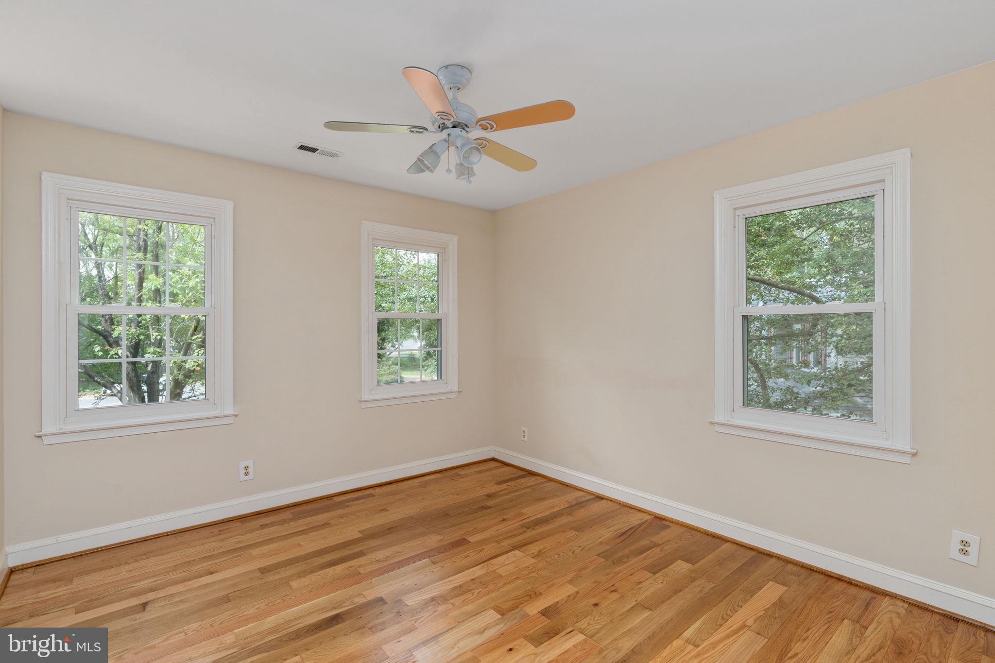 LEE'S HILL - Residential