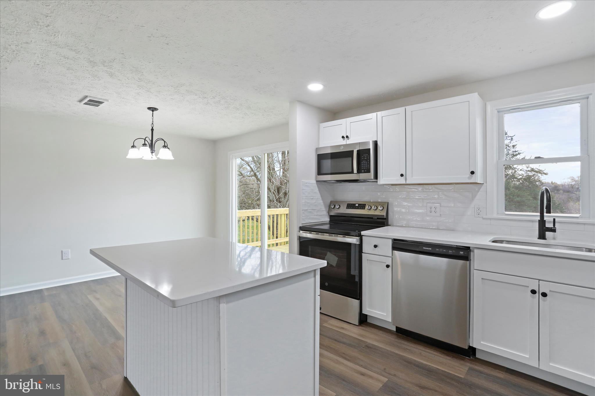 CHERRY GROVE ESTATES - Residential