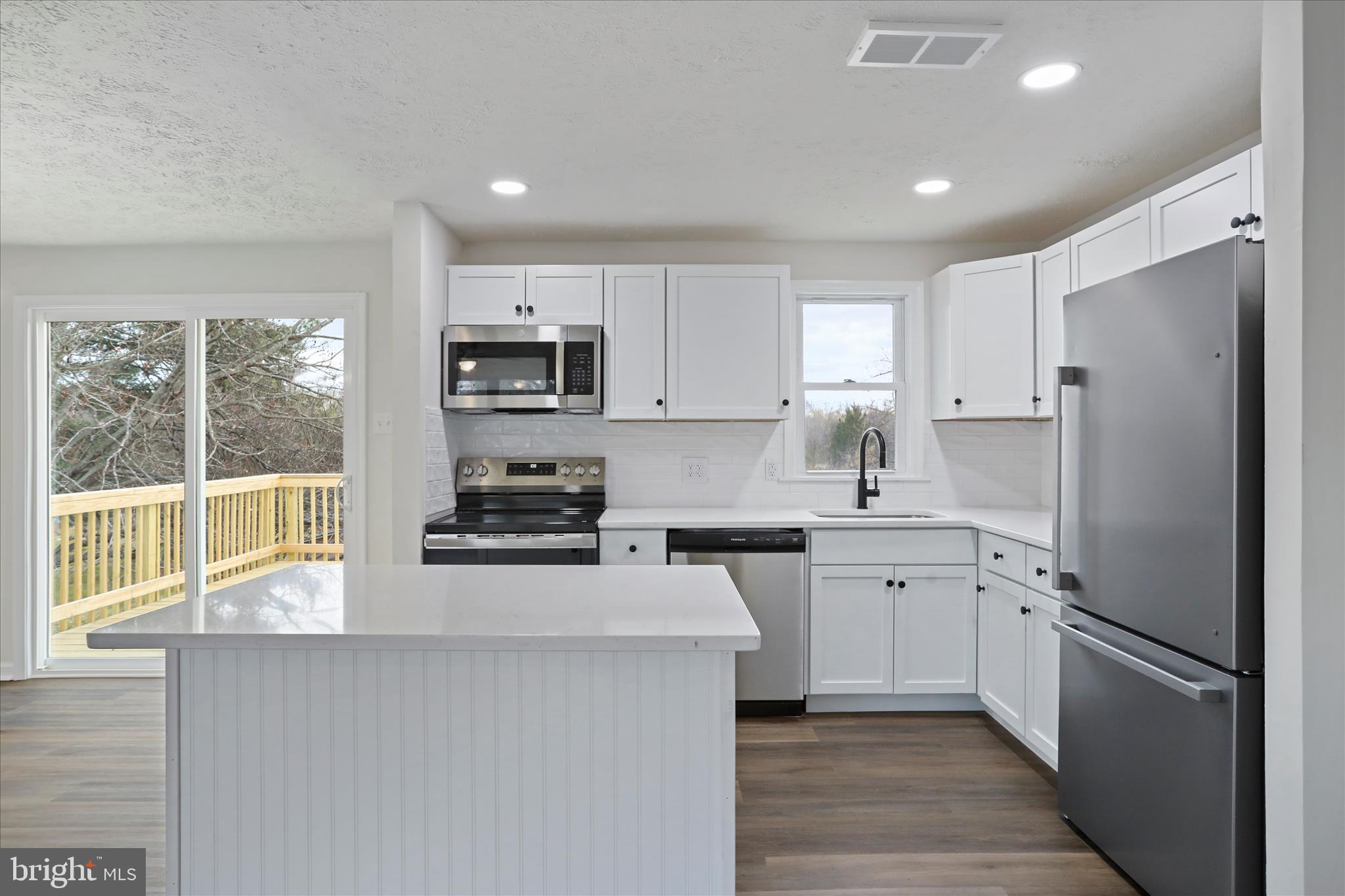 CHERRY GROVE ESTATES - Residential