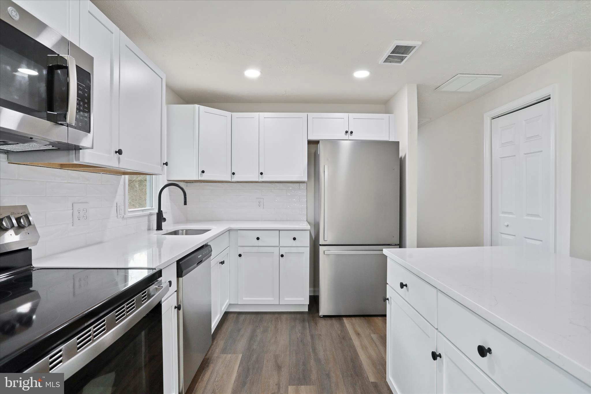 CHERRY GROVE ESTATES - Residential