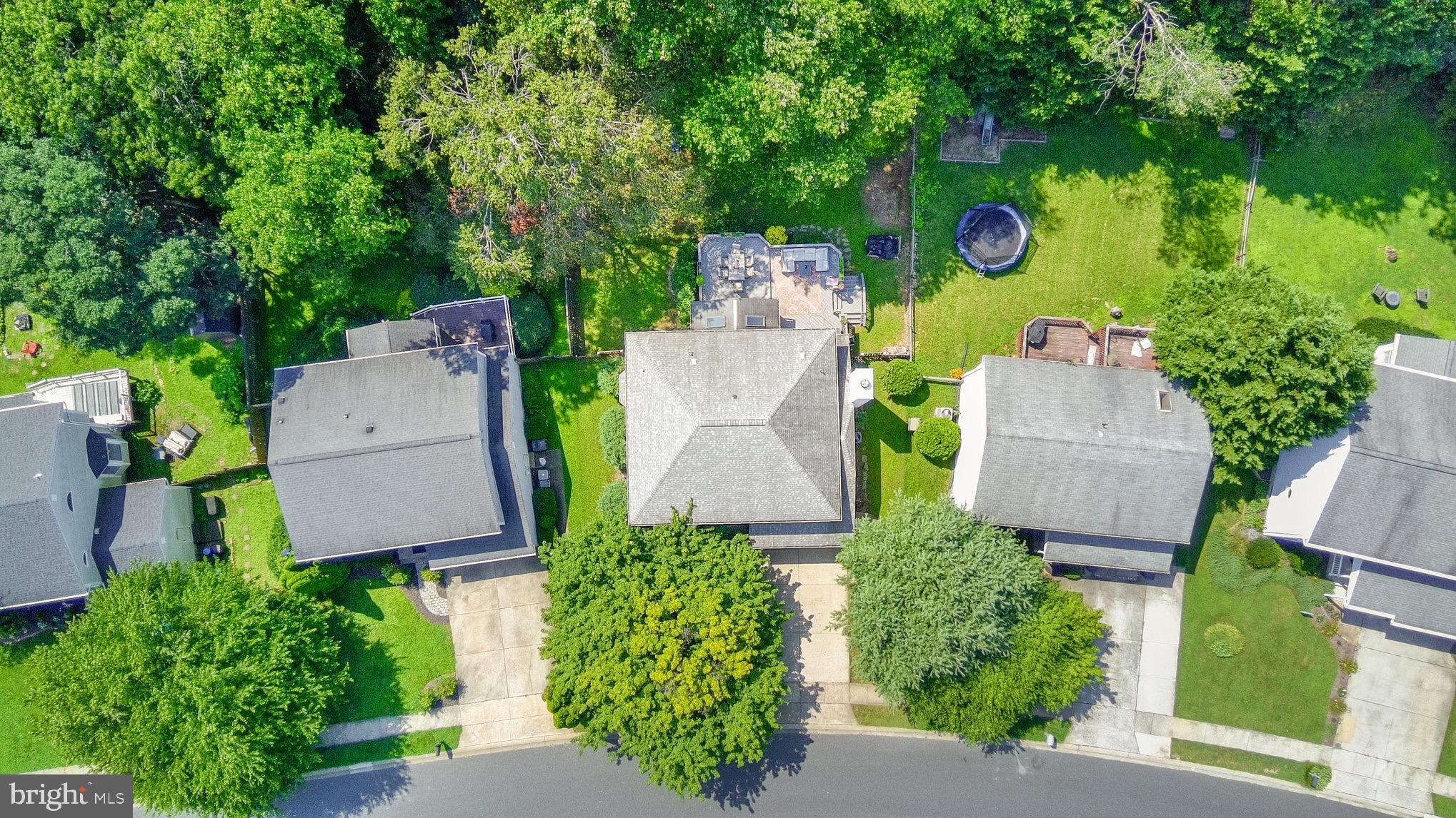 SINGER WOODS - Residential