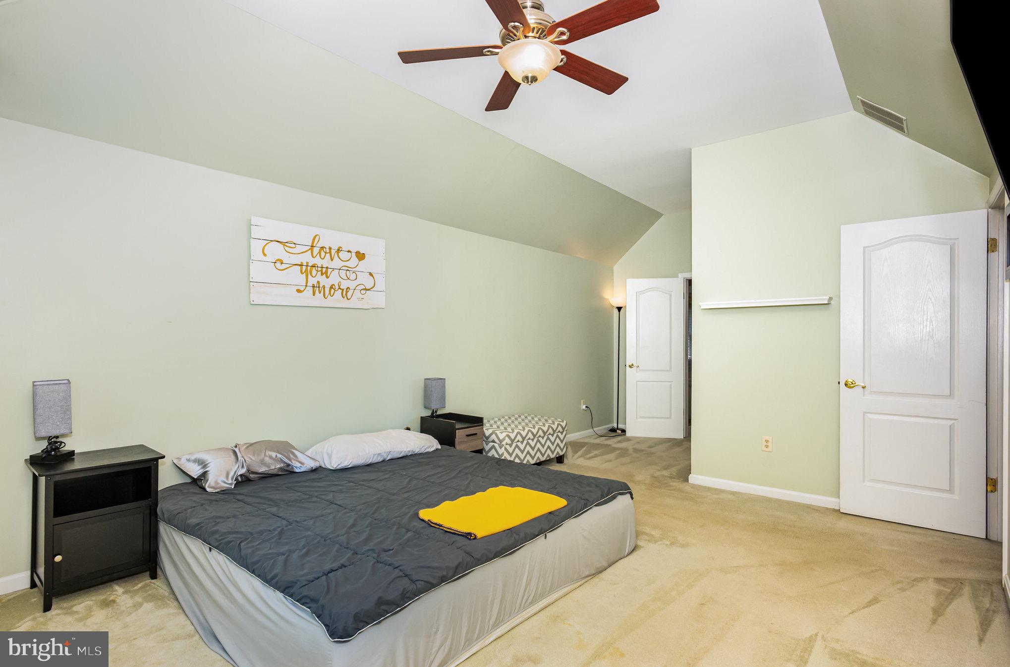 SINGER WOODS - Residential