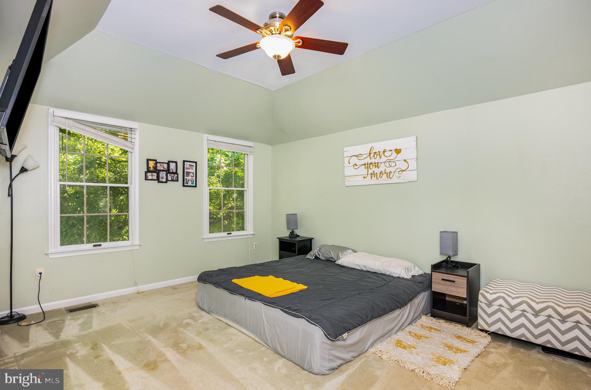 SINGER WOODS - Residential