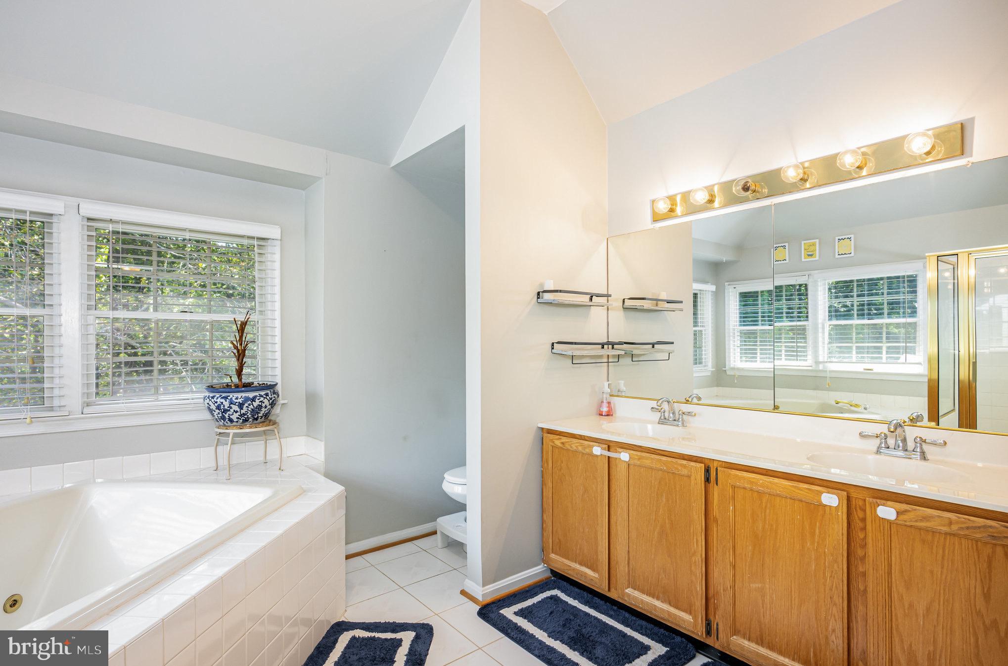 SINGER WOODS - Residential