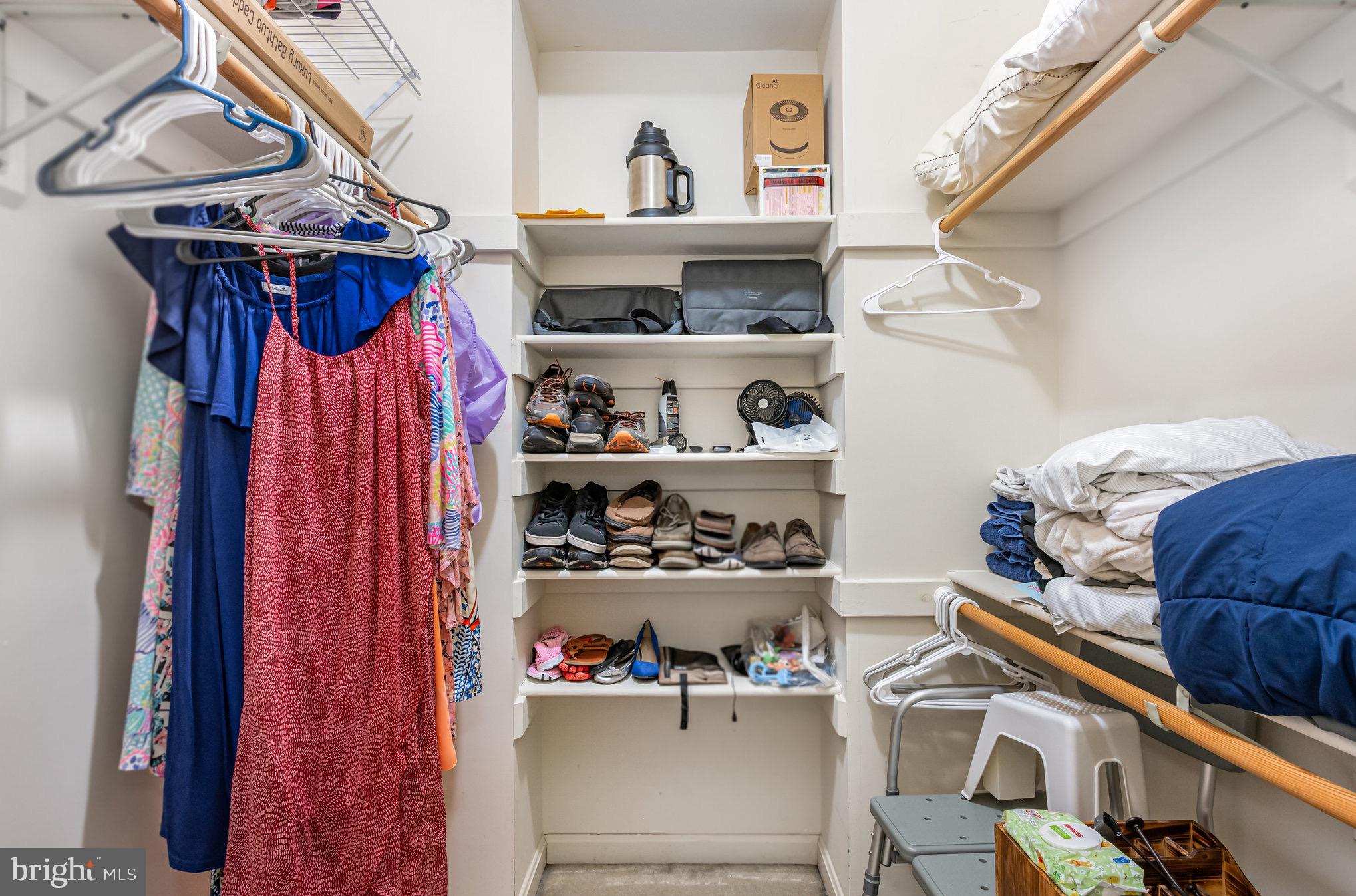 SINGER WOODS - Residential