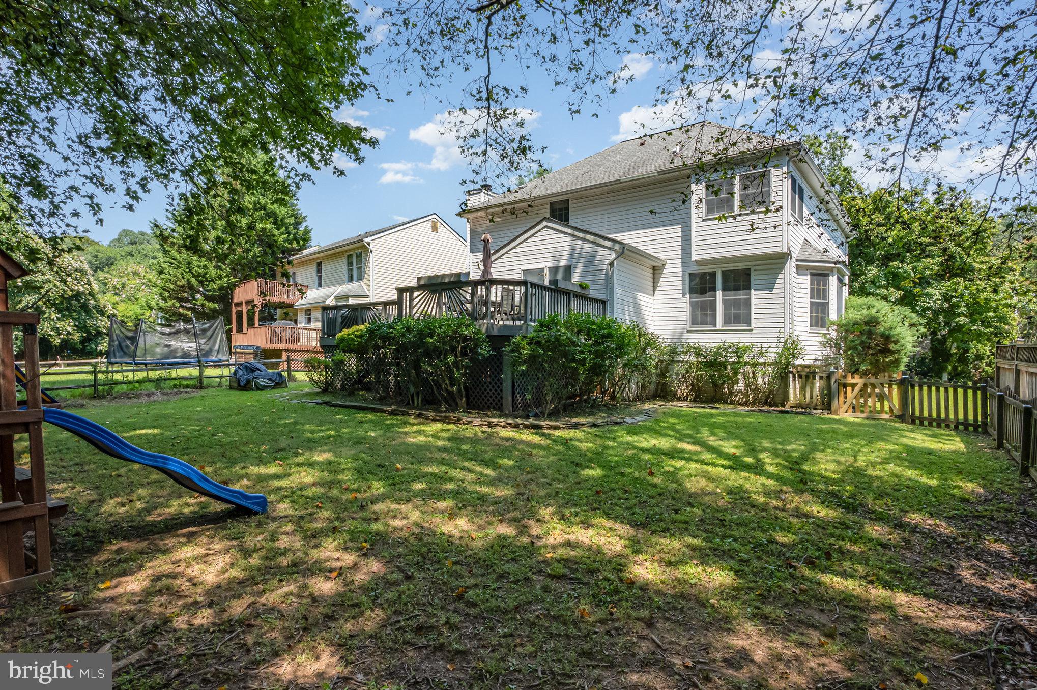 SINGER WOODS - Residential