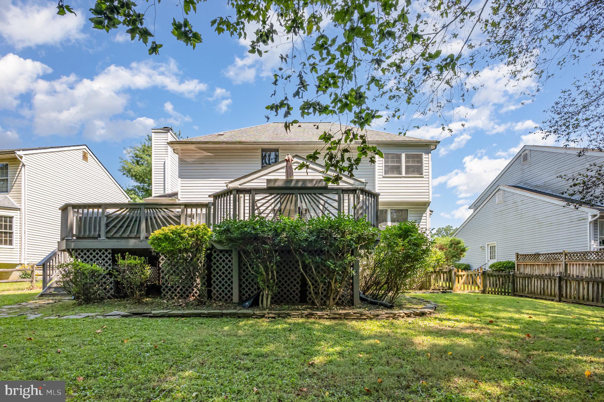 SINGER WOODS - Residential