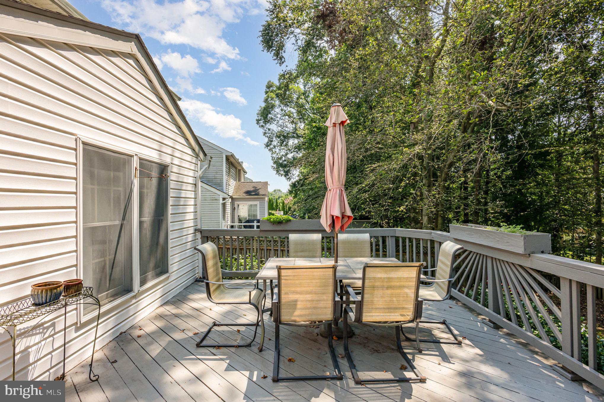 SINGER WOODS - Residential