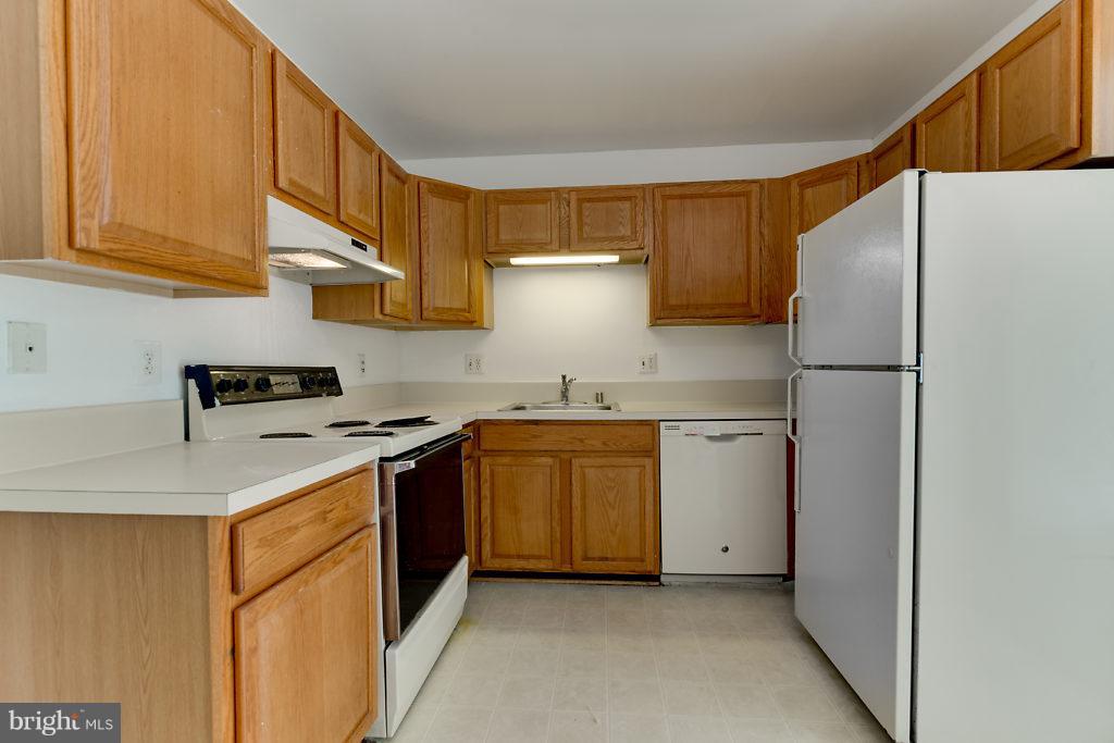 CYRANDALL VALLEY NORTH - Residential Lease