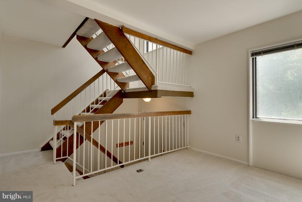 CYRANDALL VALLEY NORTH - Residential Lease