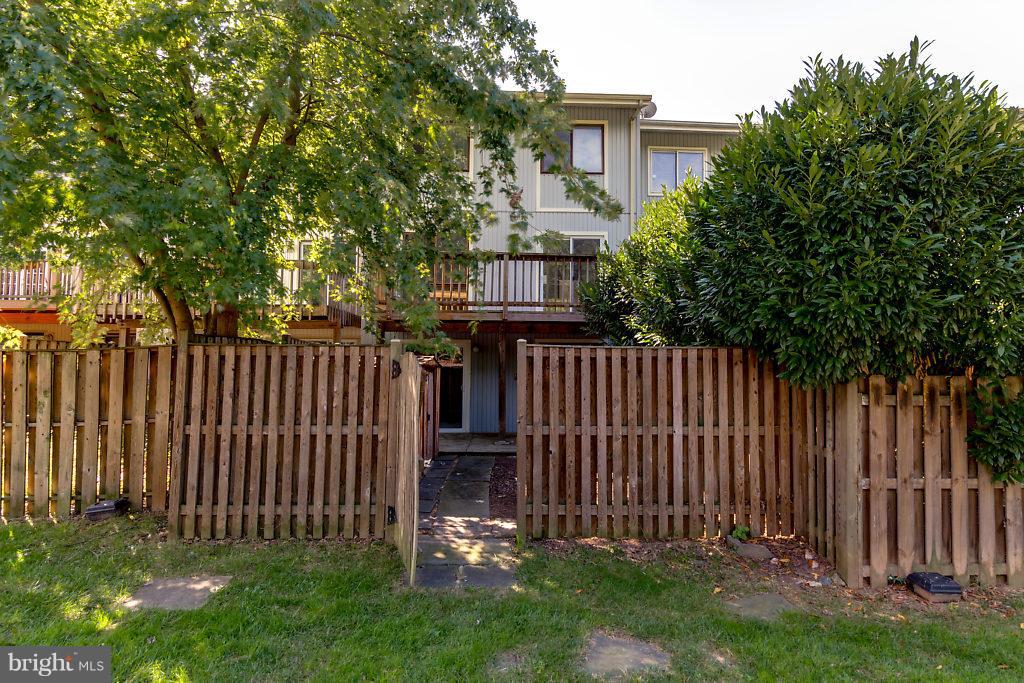 CYRANDALL VALLEY NORTH - Residential Lease