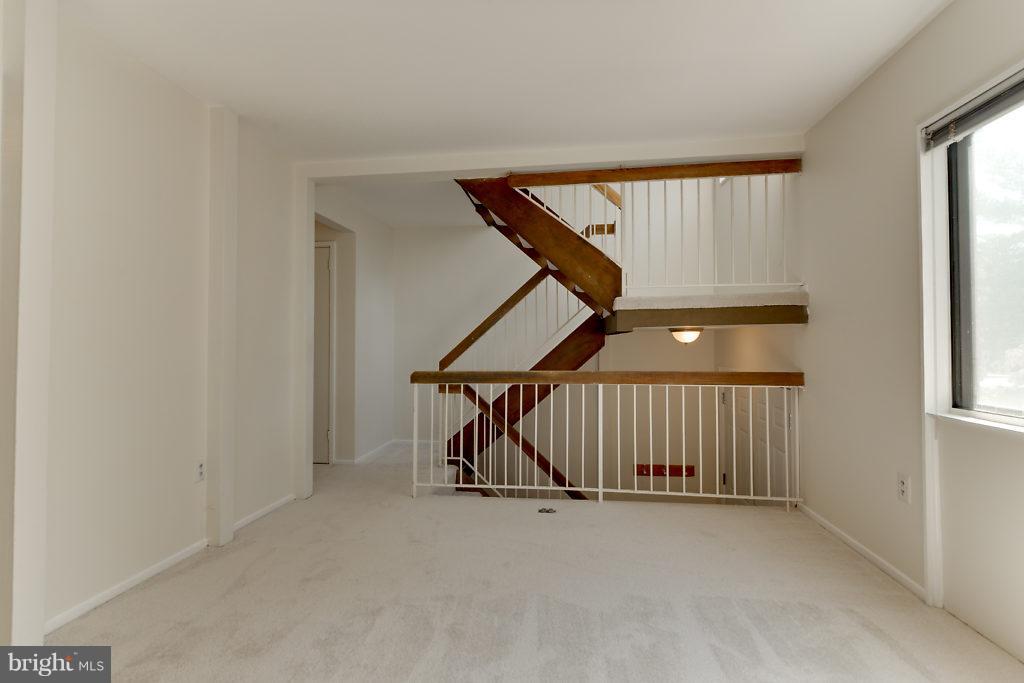 CYRANDALL VALLEY NORTH - Residential Lease