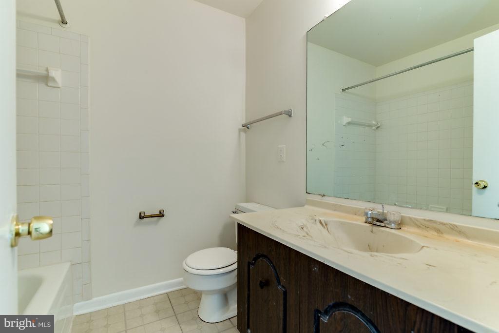 CYRANDALL VALLEY NORTH - Residential Lease