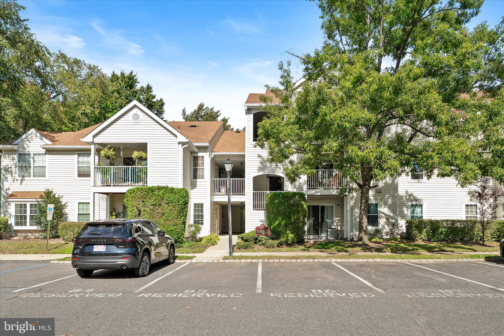 522 WALDEN CIRCLE