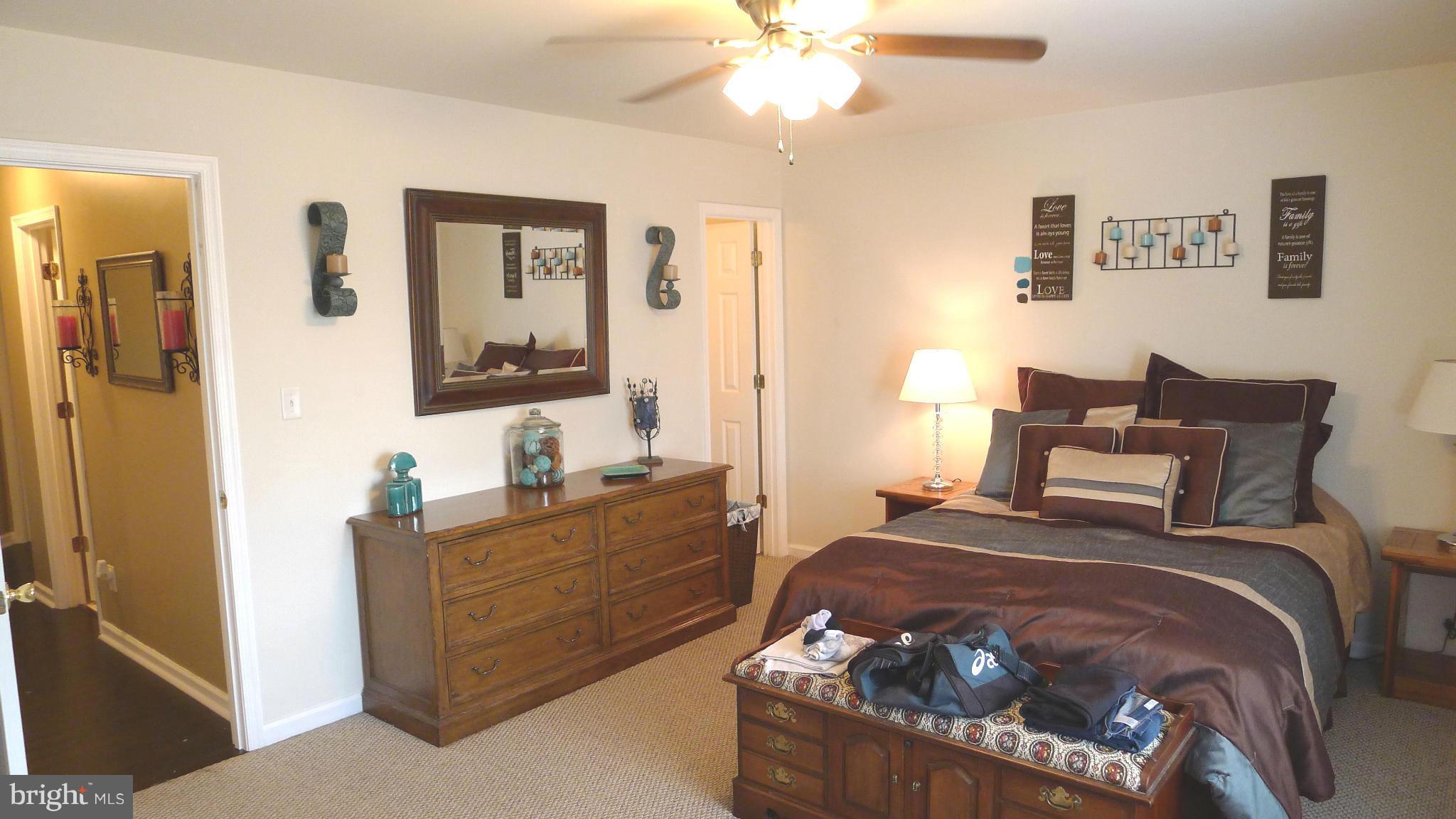 MILLS FARM - Residential