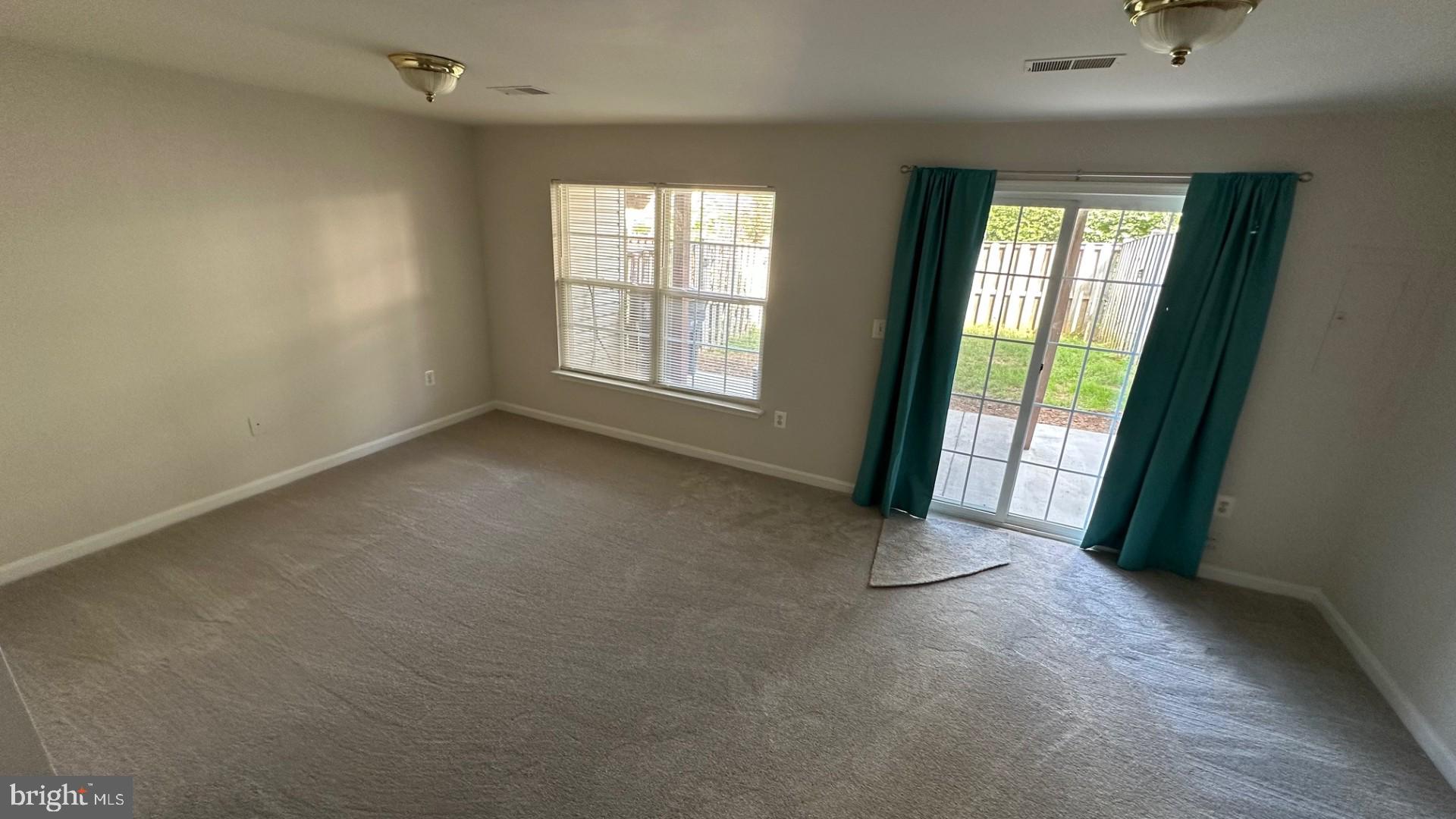 SOUTHLAKE AT MONTCLAIR - Residential Lease