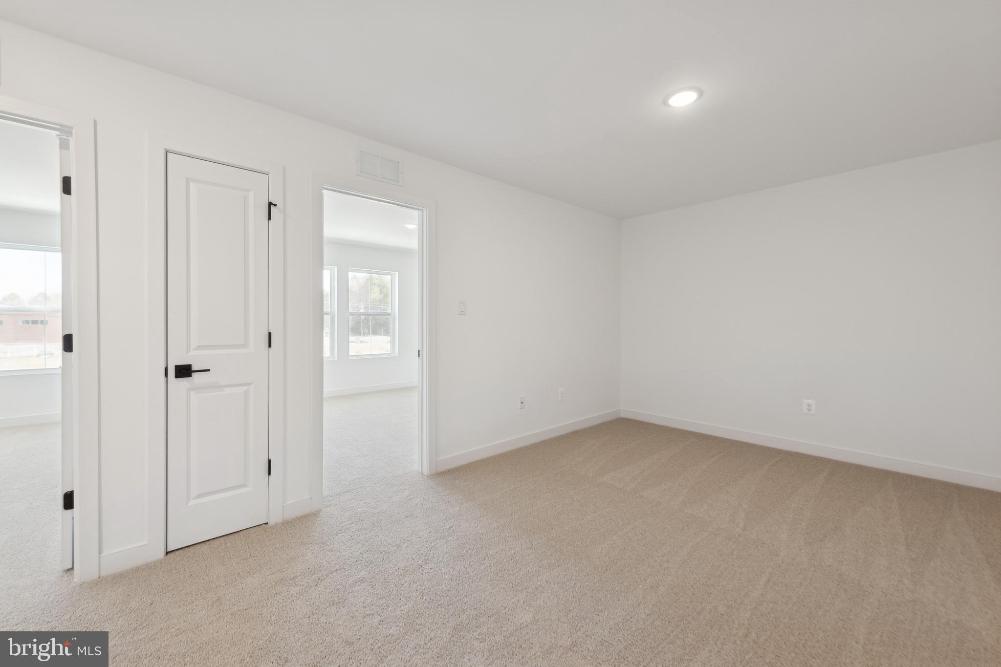 ADMIRAL'S LANDING - Residential