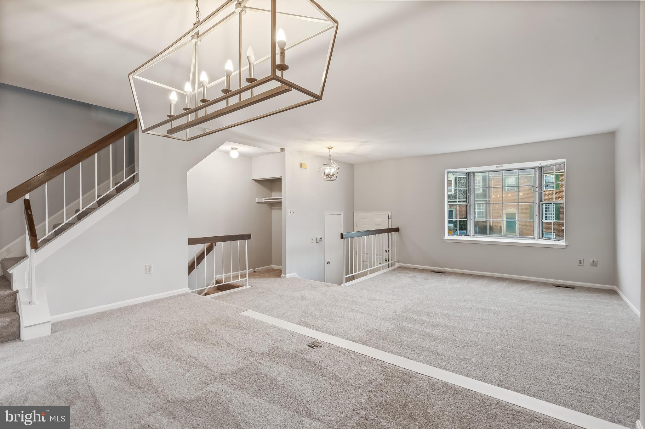 FOREST ESTATES - Residential Lease