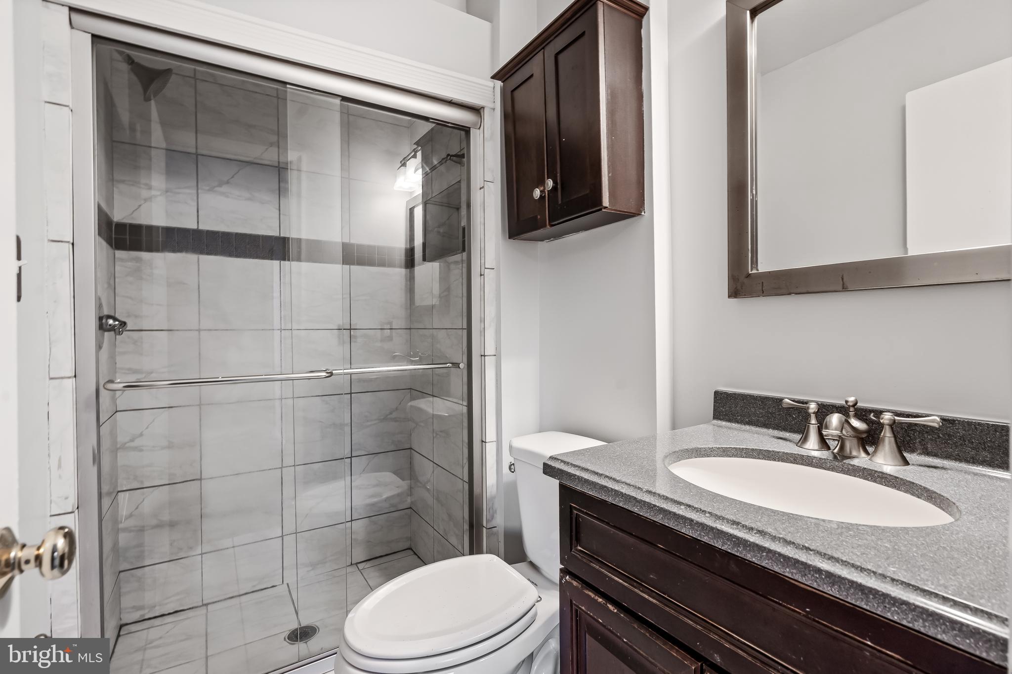 FOREST ESTATES - Residential Lease