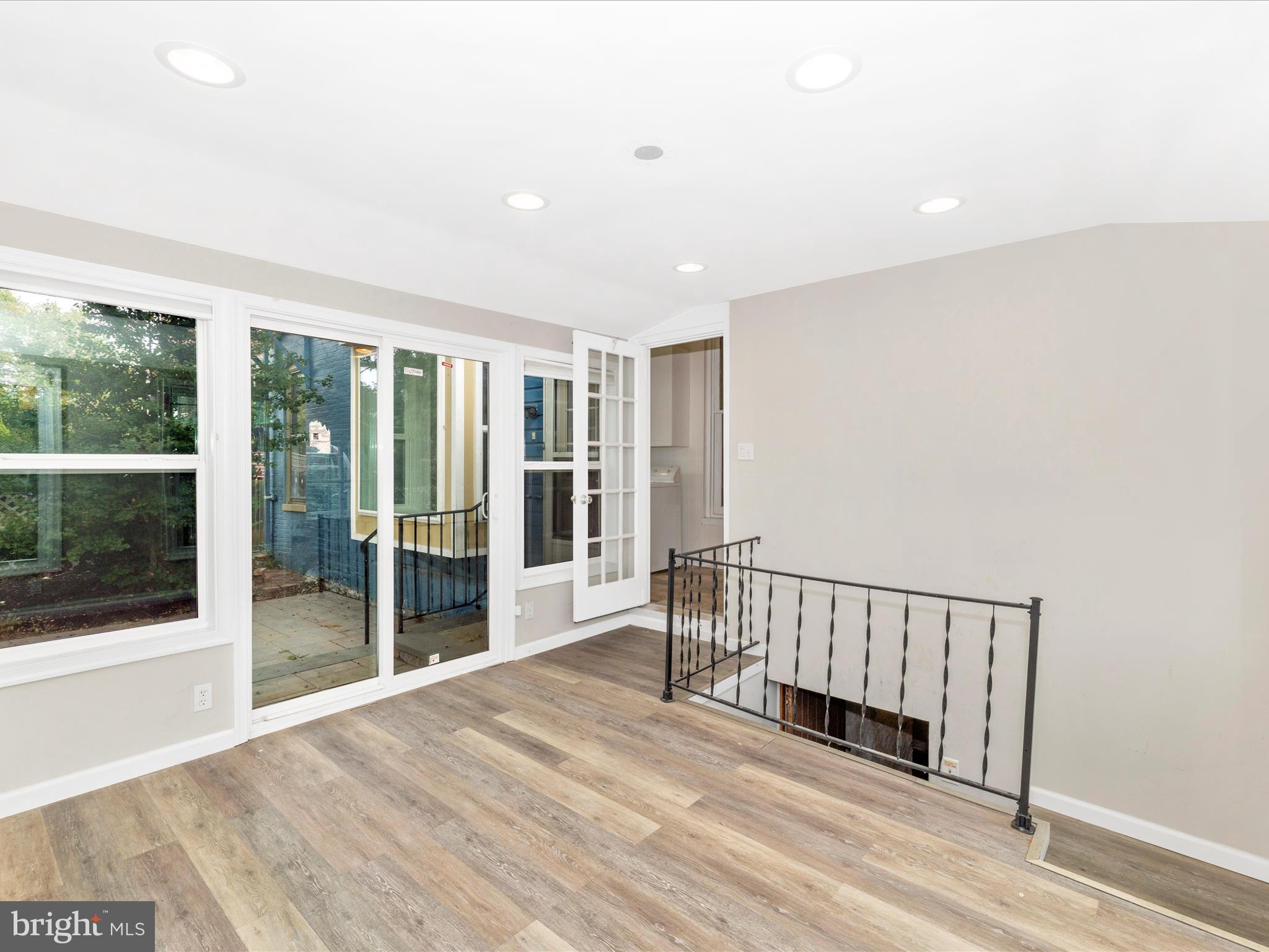 NORTH END - Residential Income