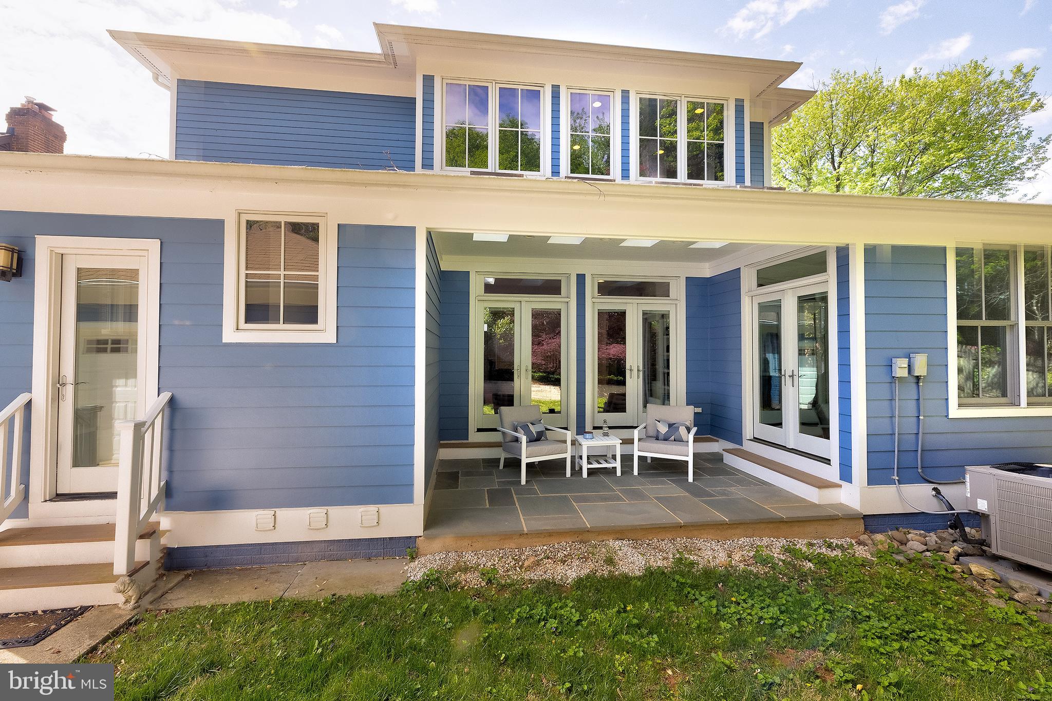 HENDRY ESTATES - Residential