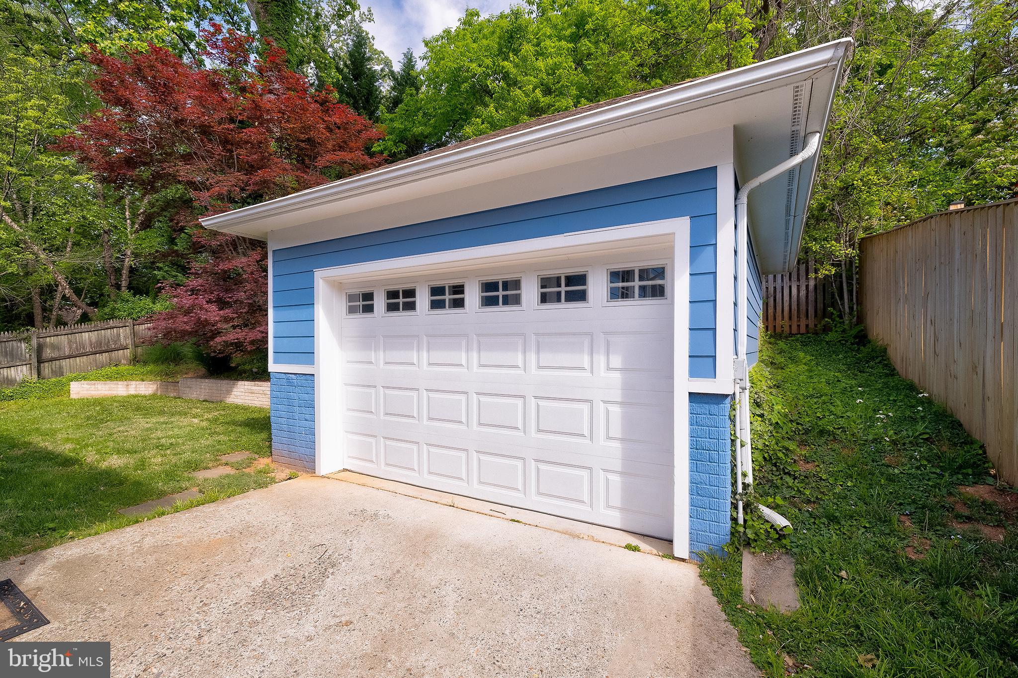 HENDRY ESTATES - Residential