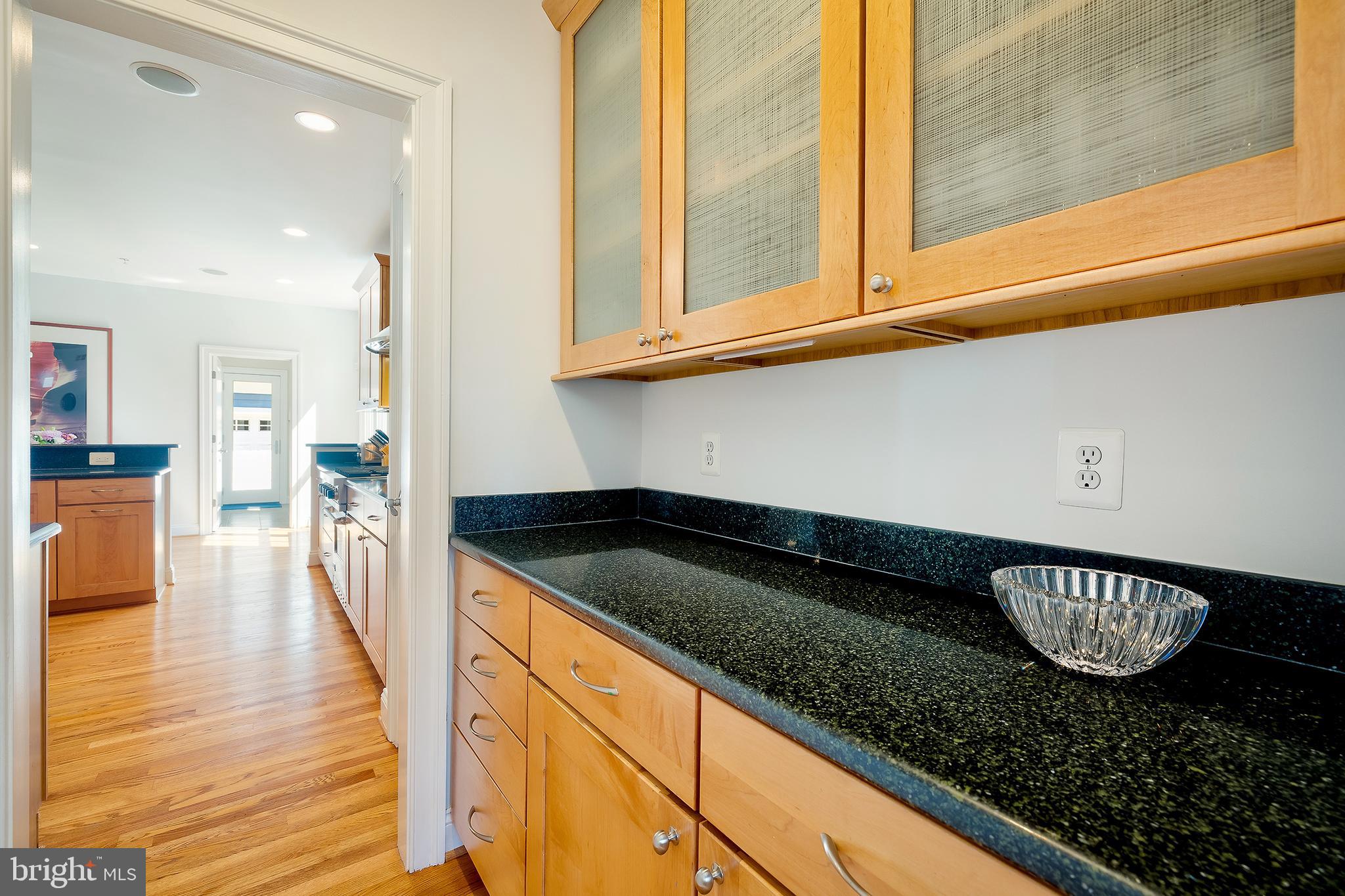 HENDRY ESTATES - Residential