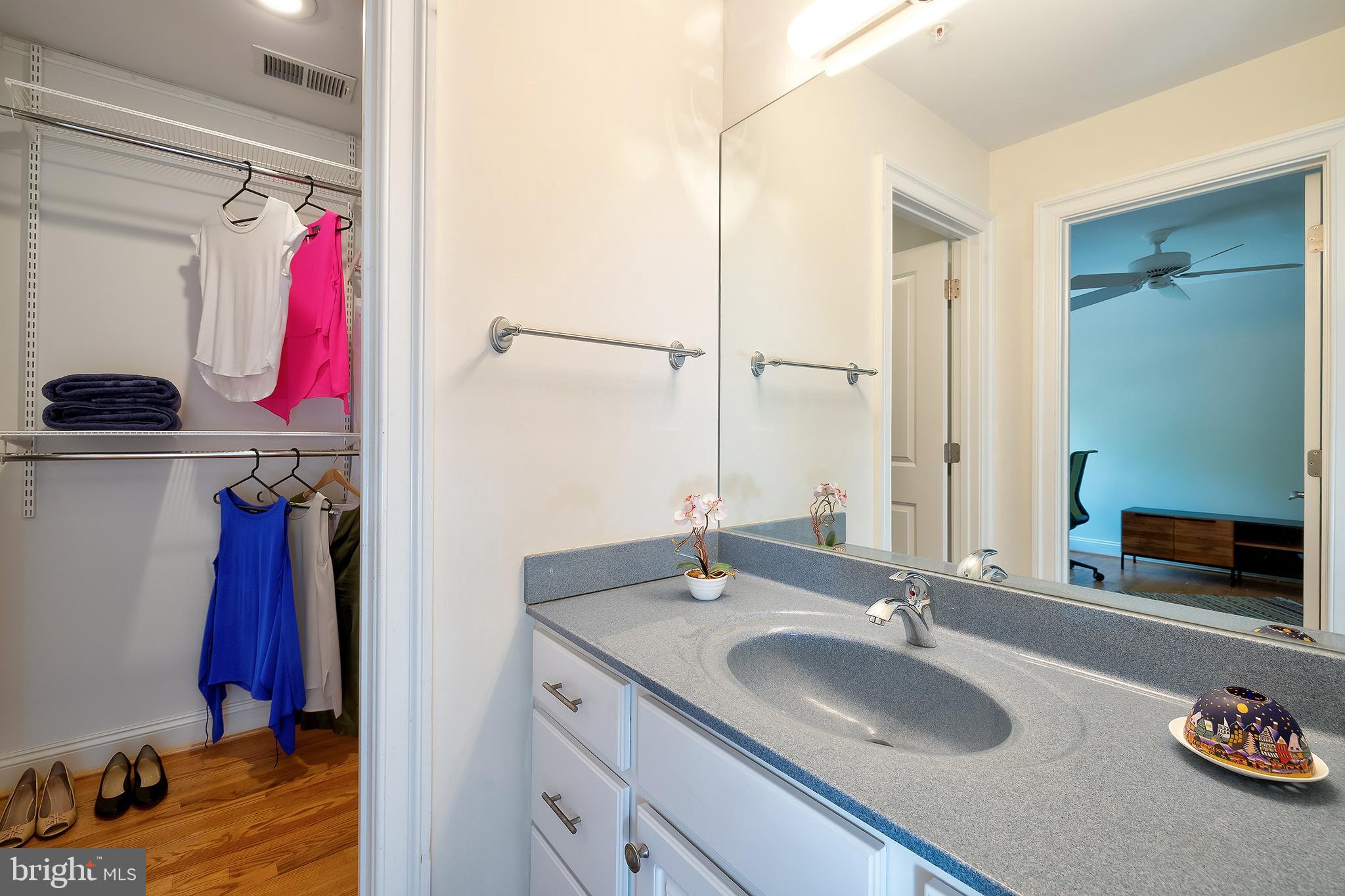 HENDRY ESTATES - Residential