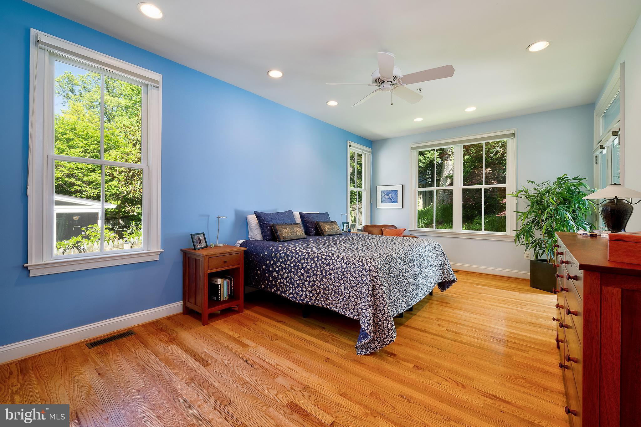 HENDRY ESTATES - Residential