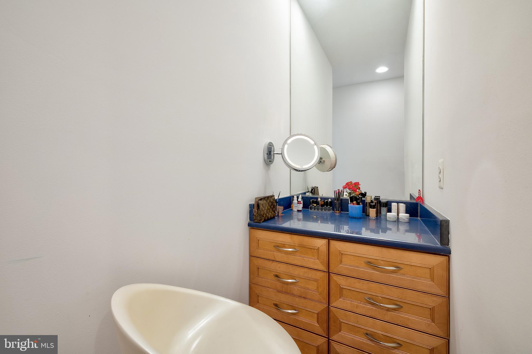 HENDRY ESTATES - Residential