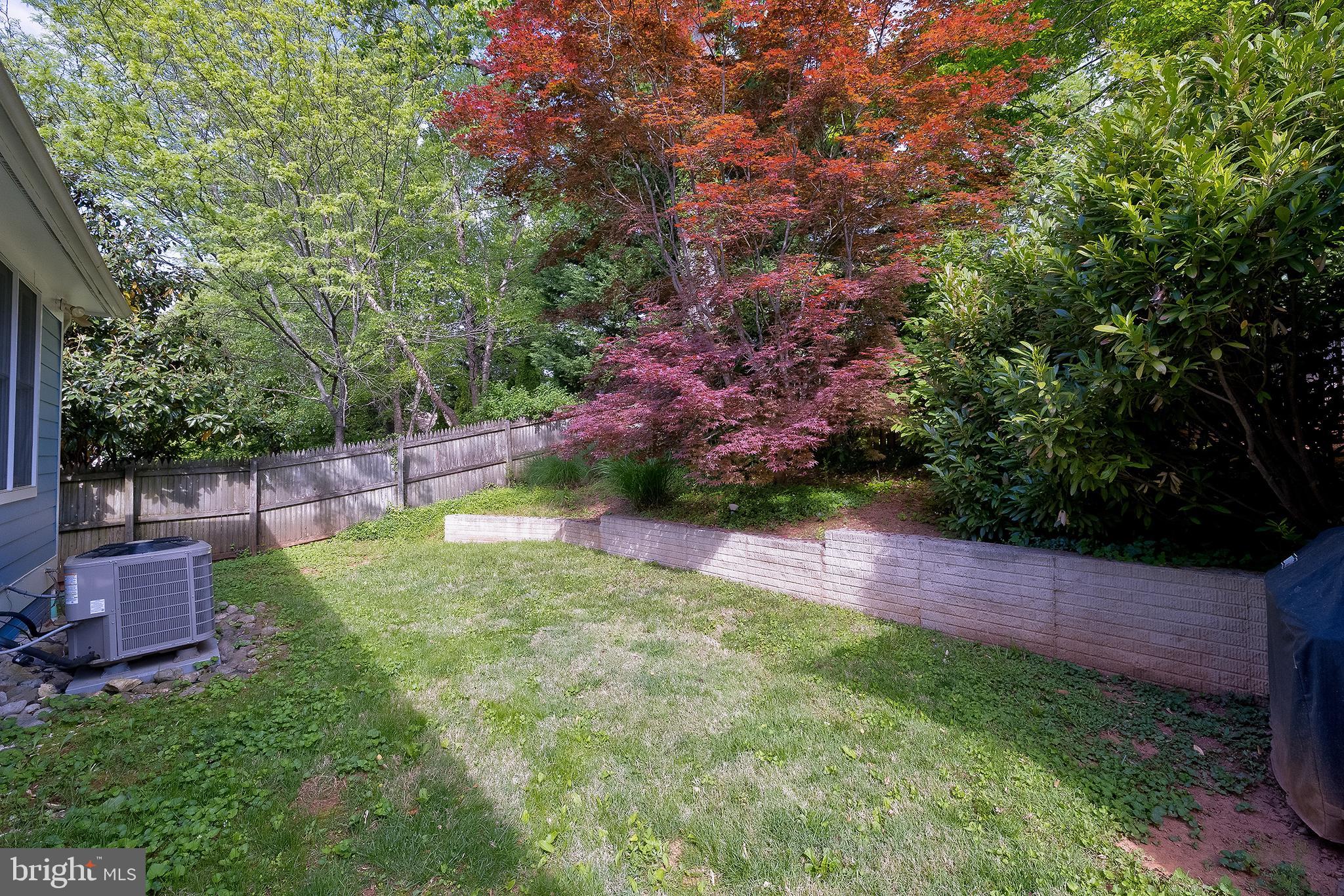 HENDRY ESTATES - Residential