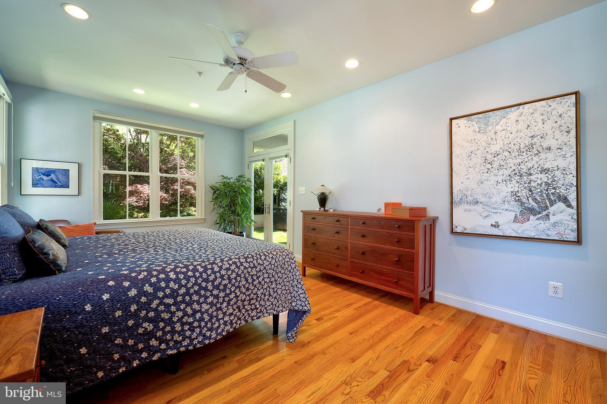 HENDRY ESTATES - Residential