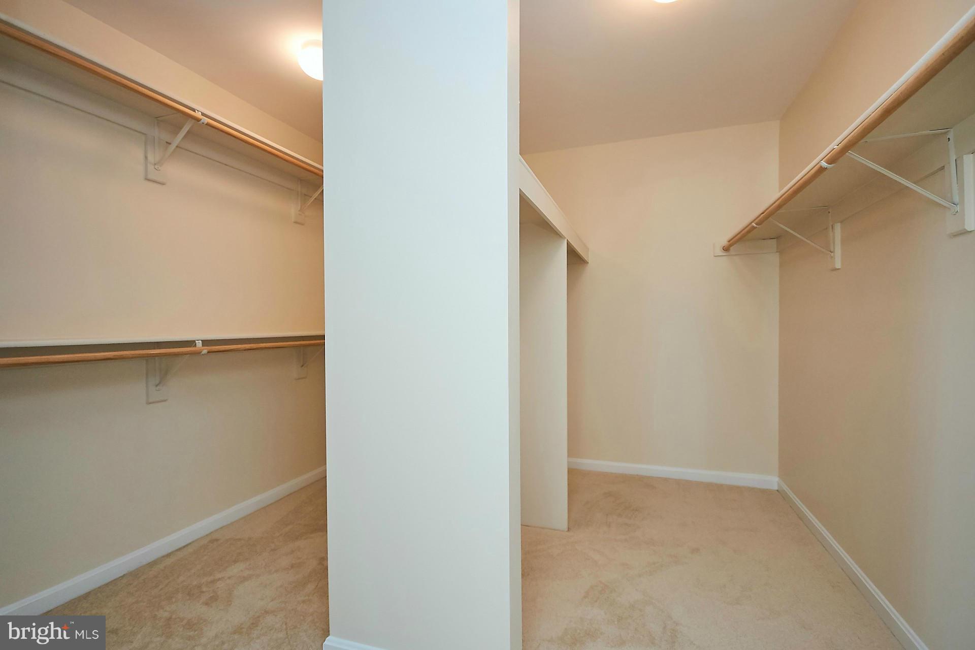 VINT HILL - Residential