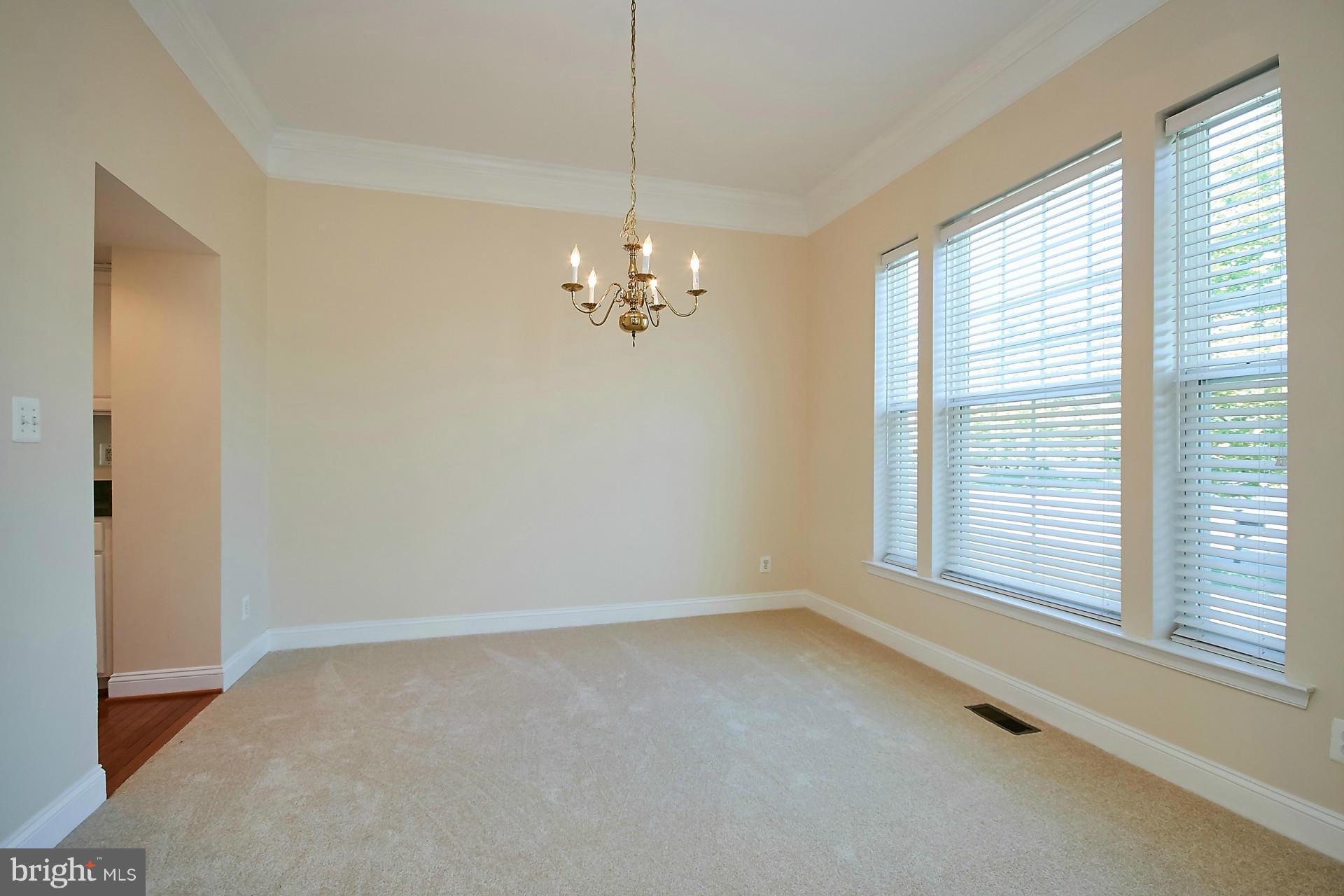 VINT HILL - Residential