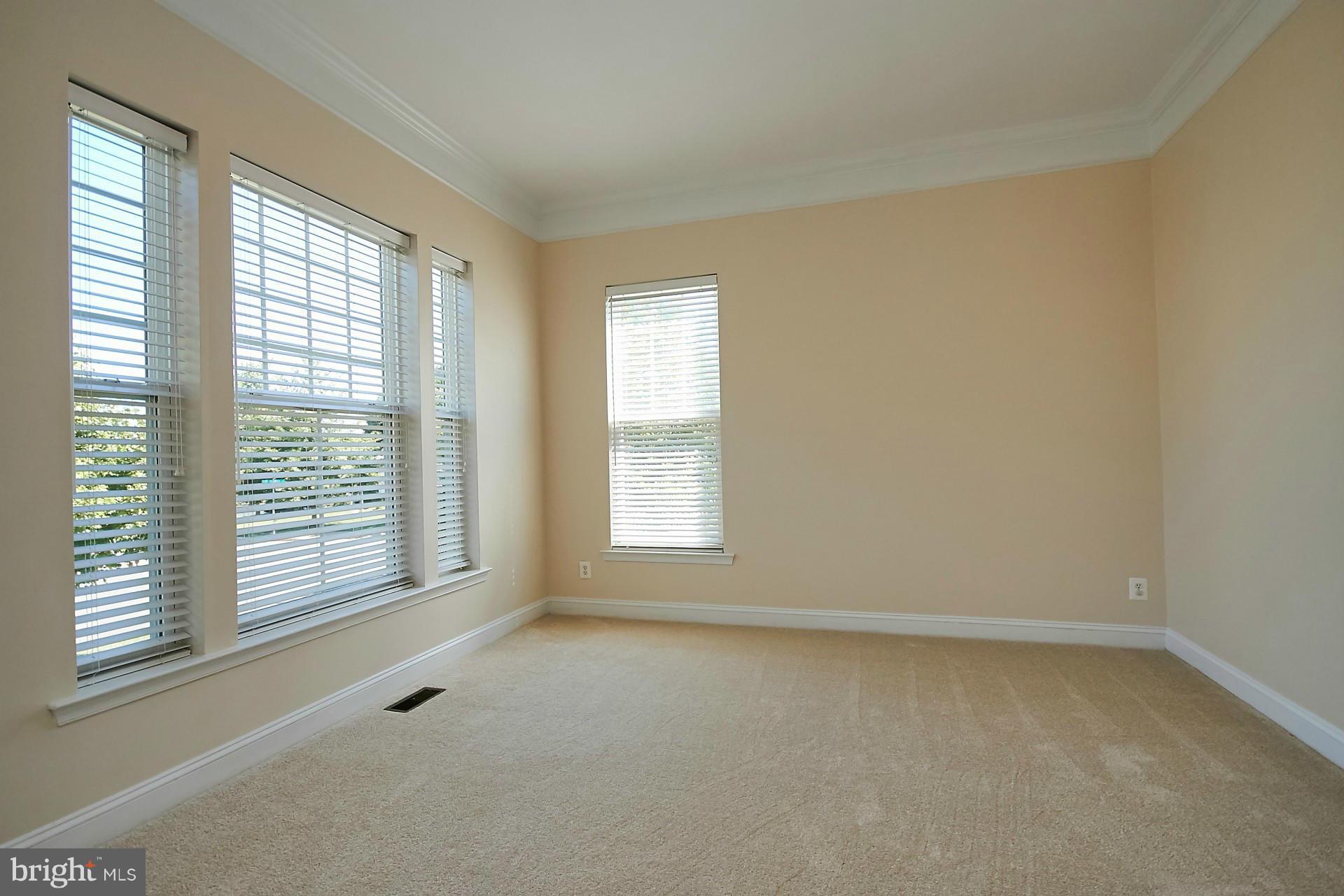 VINT HILL - Residential