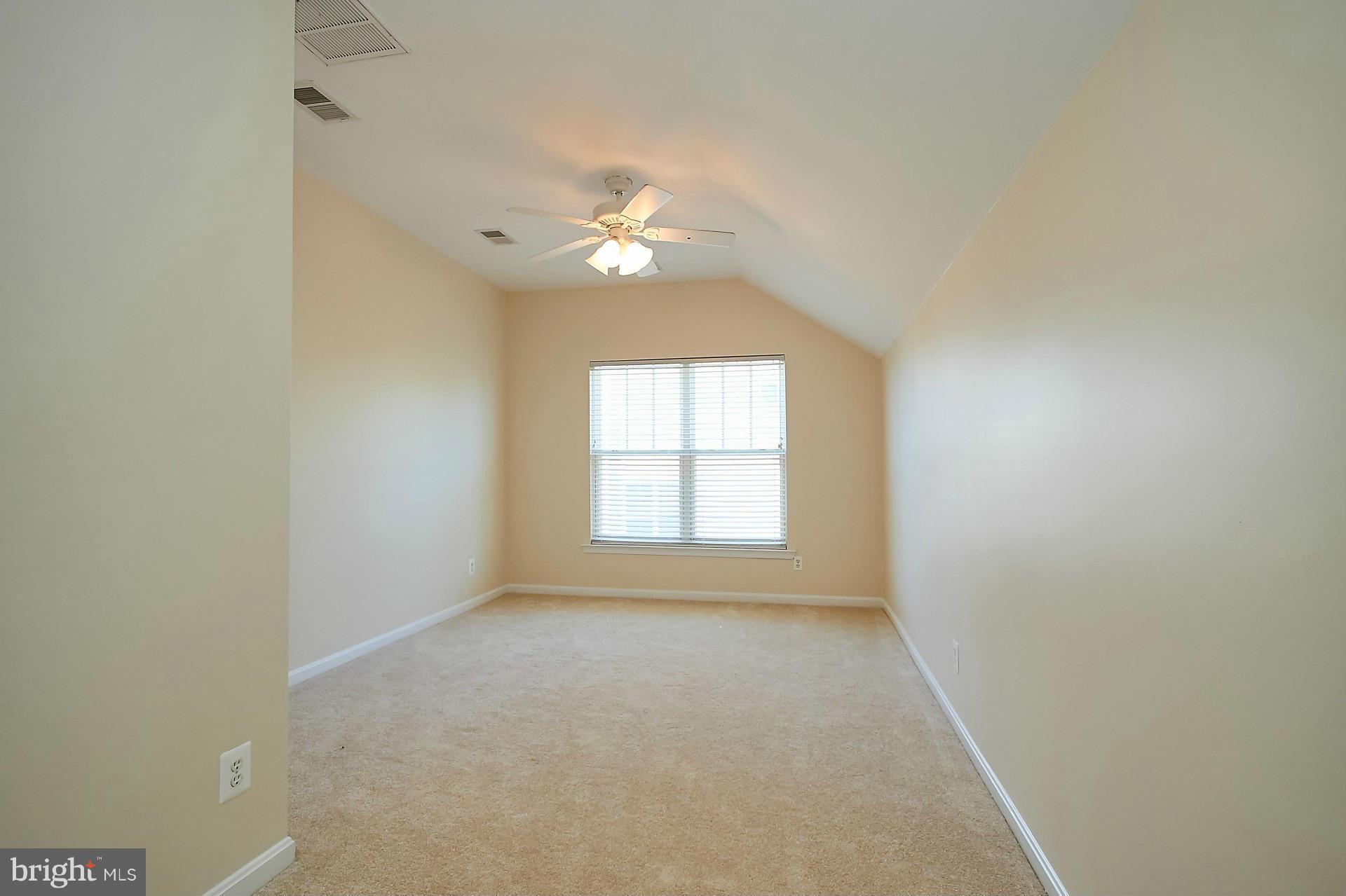 VINT HILL - Residential