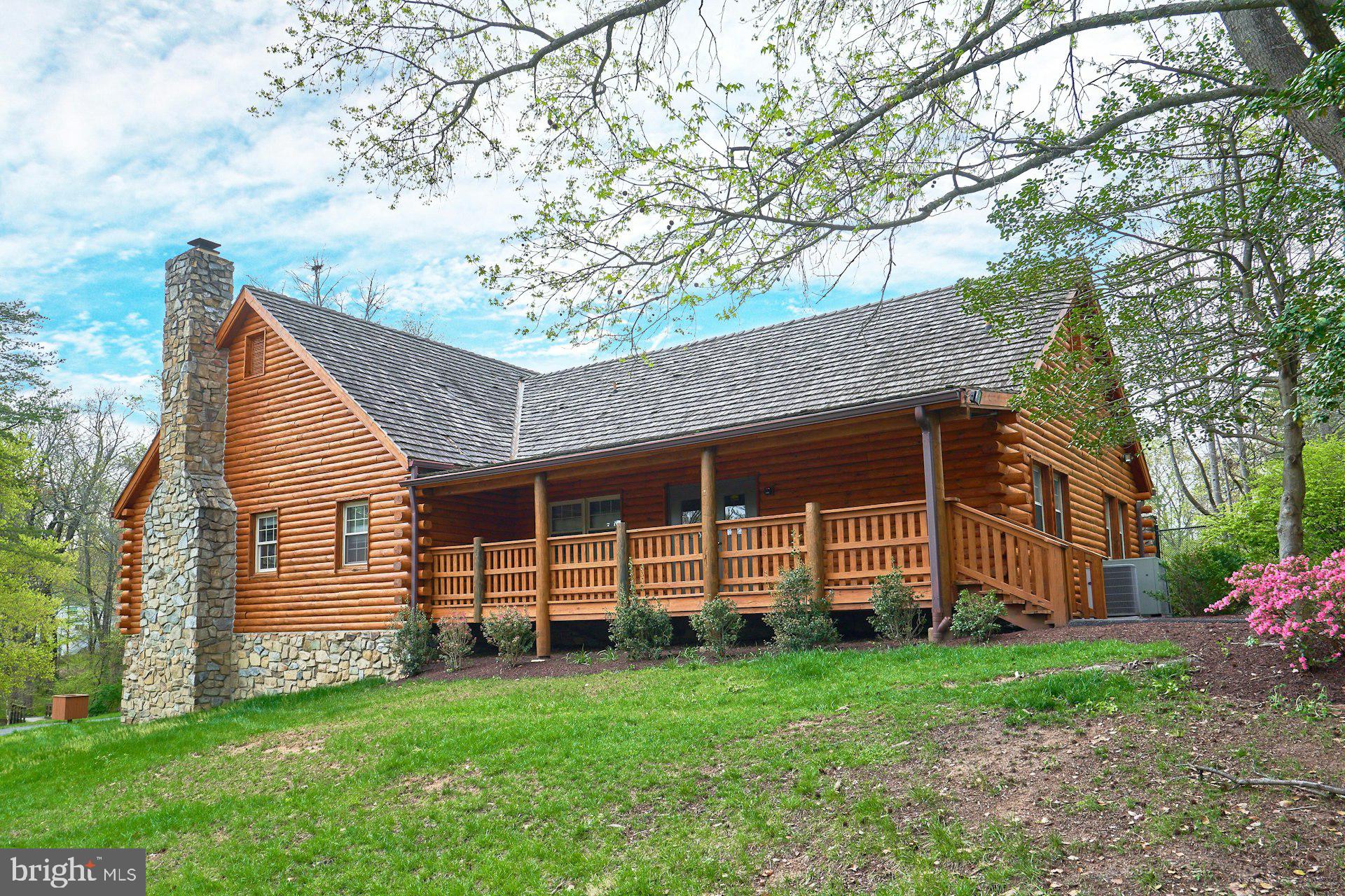 BURKE CENTRE - Residential