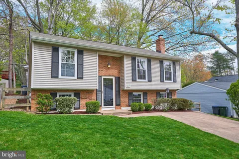 5717 Oak Apple Court, Burke, VA MLS: VAFX2232688
