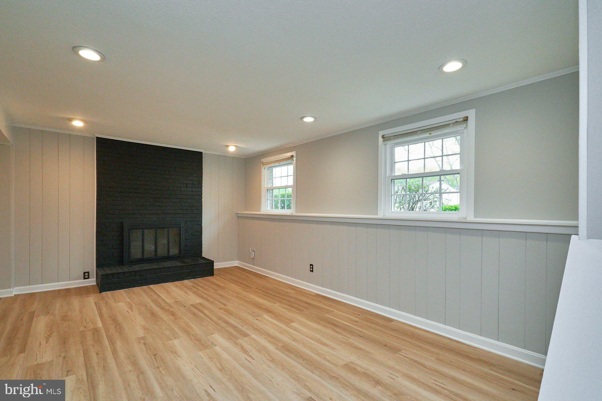 BURKE CENTRE - Residential