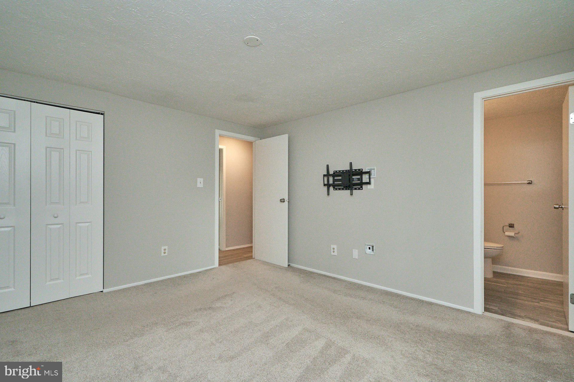 BURKE CENTRE - Residential