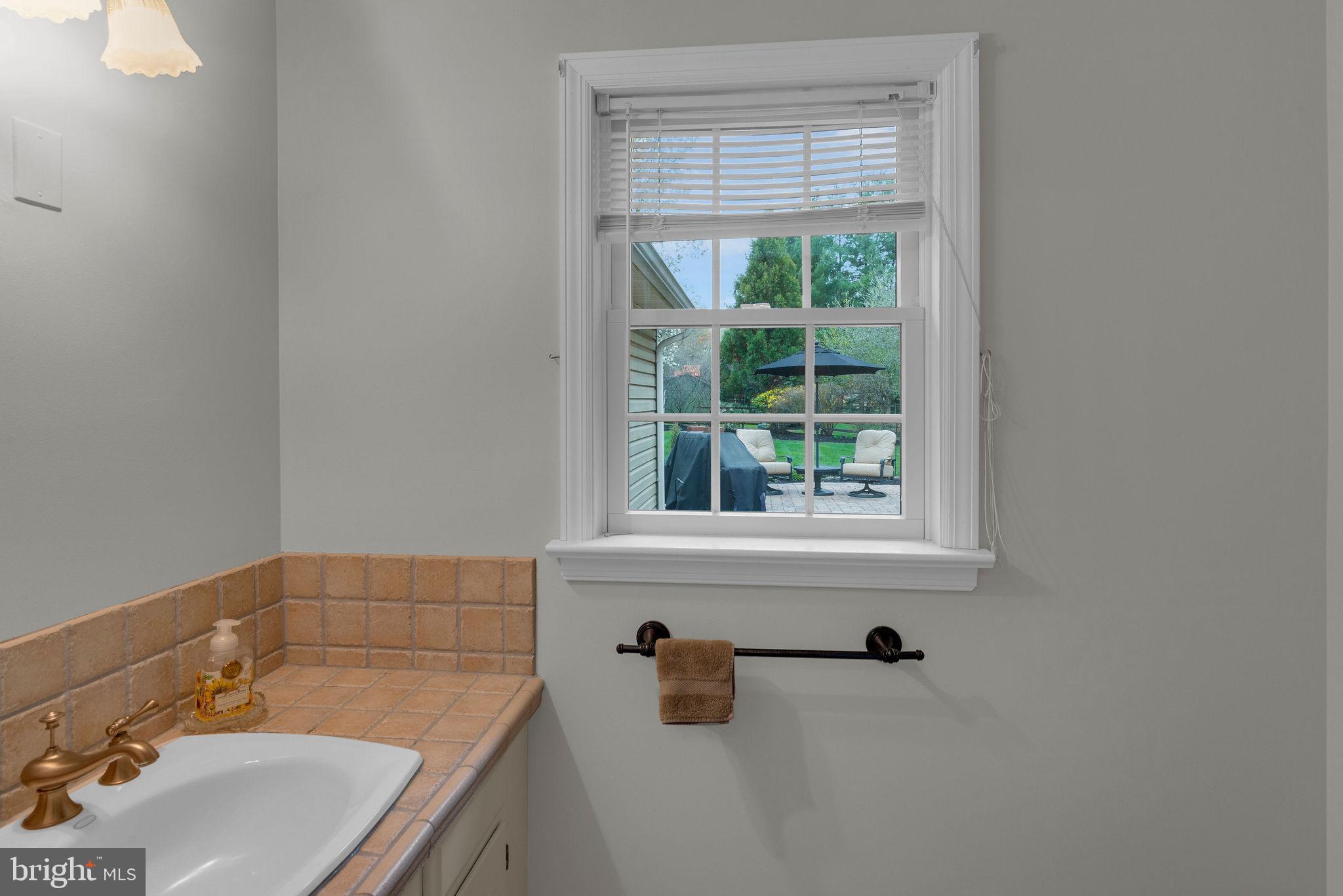 OLD MILL ESTS - Residential