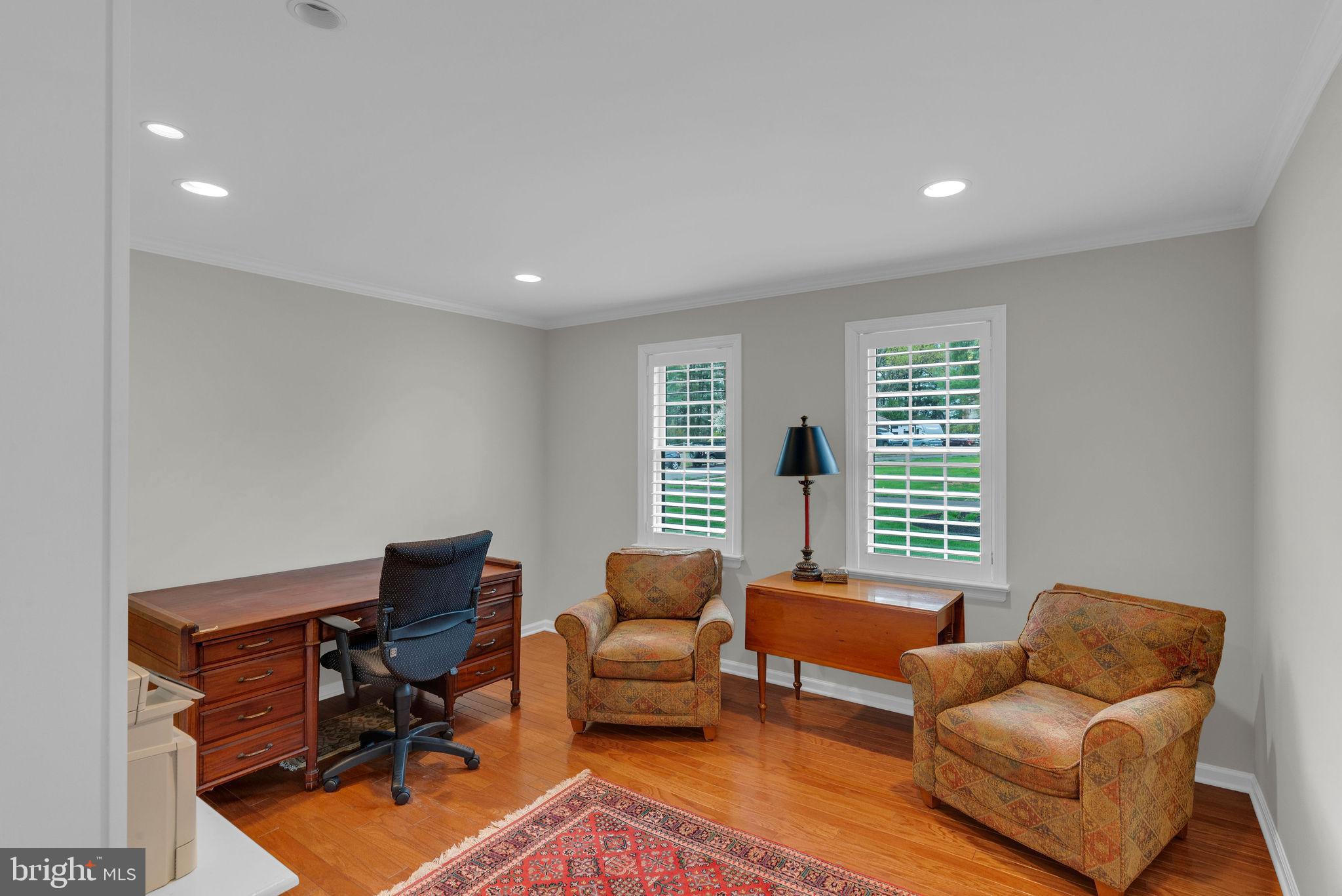 OLD MILL ESTS - Residential