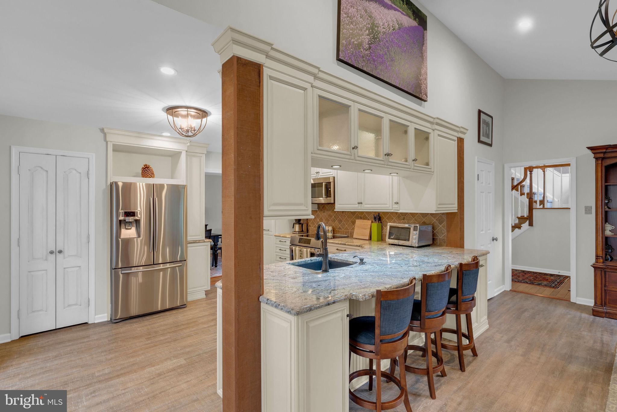 OLD MILL ESTS - Residential