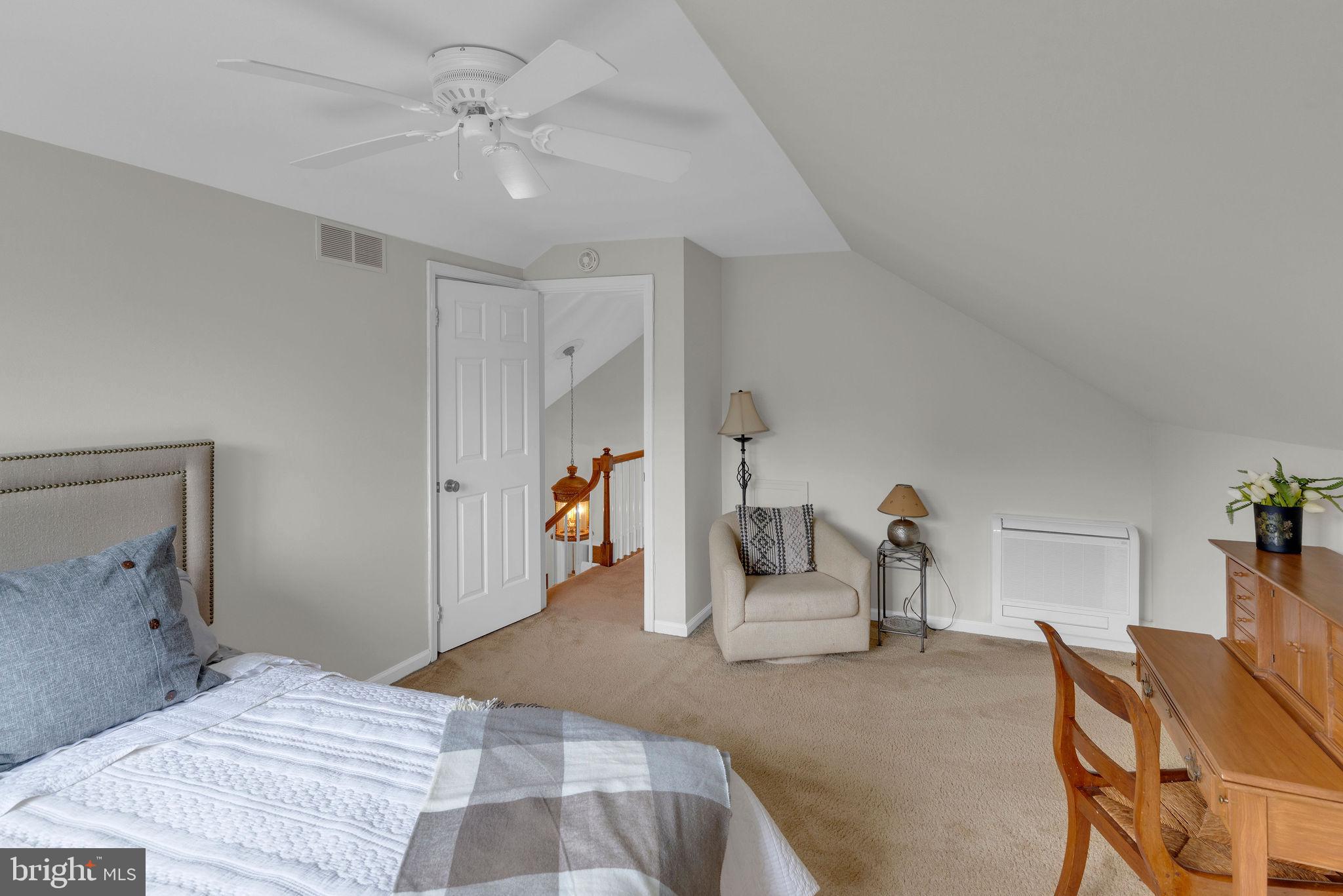 OLD MILL ESTS - Residential