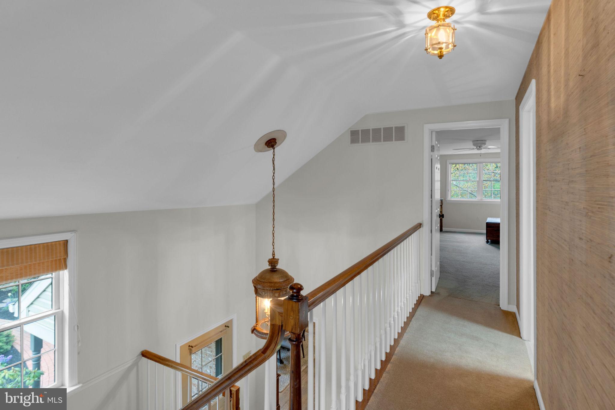 OLD MILL ESTS - Residential